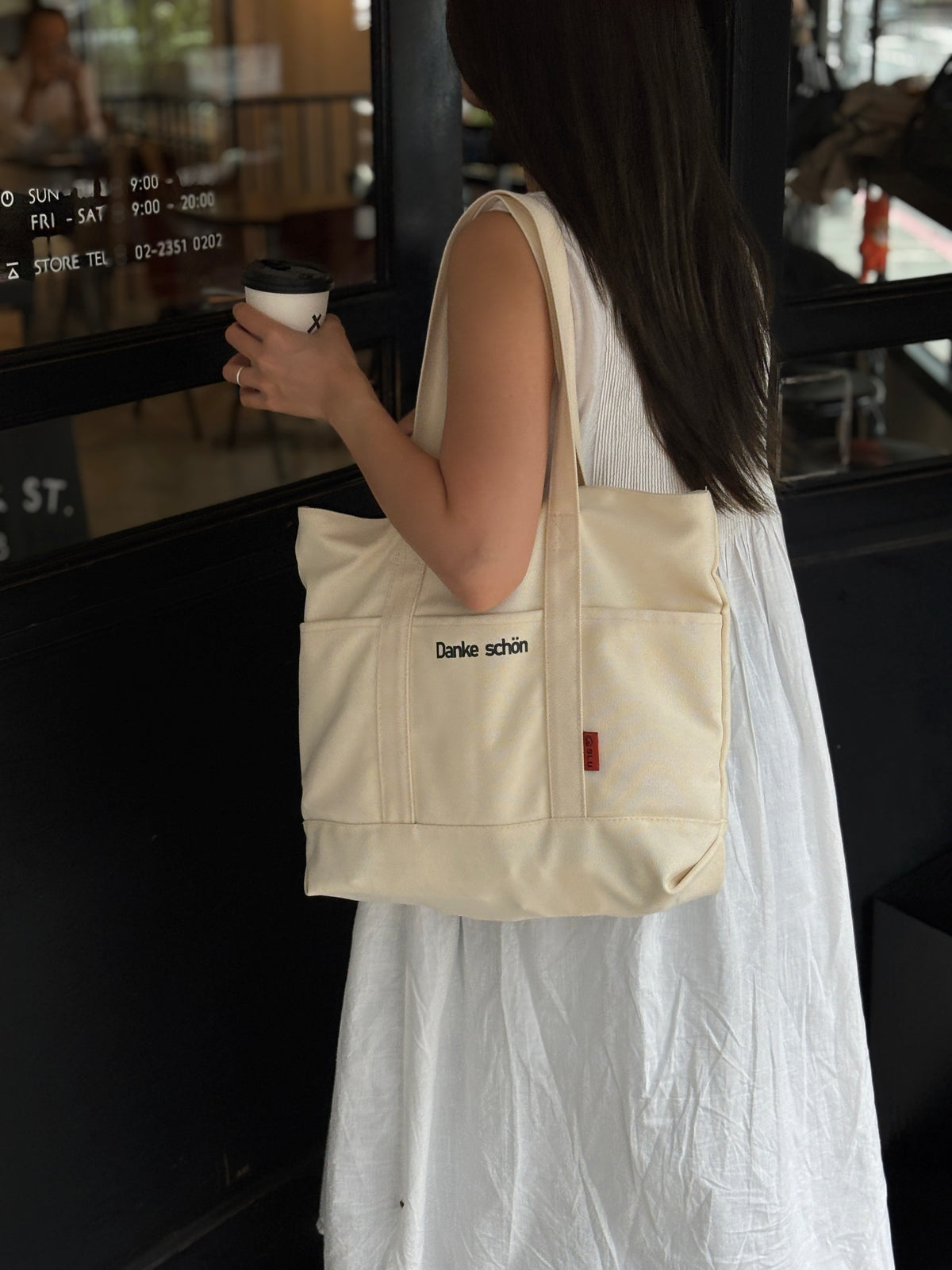 Schnique Universal Tote Bag