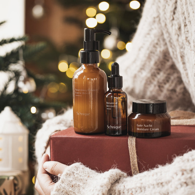 【XMAS Combo A】 Schnique 植萃滋養潤澤套裝（Free Schnique Gua Sha Set)